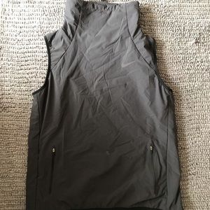 Pullover vest